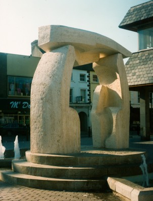 174 - Arch of Peace & Fountain 1989 (Travertine Stone).2.jpg